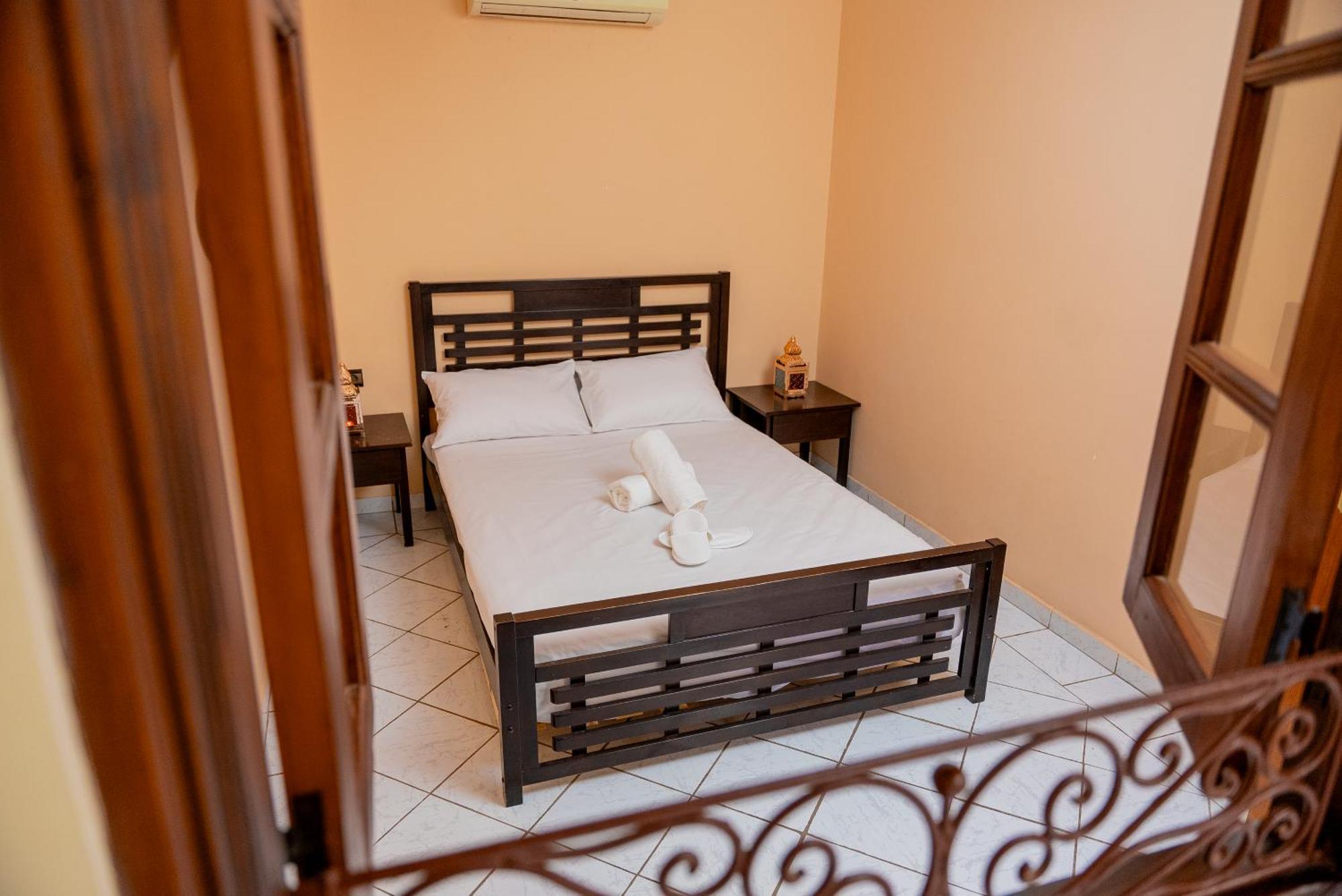 Riad The Moroccans Pool And Terrace Μαρακές Εξωτερικό φωτογραφία